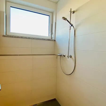 Apartmán Modernes Business Nahe Flughafen *